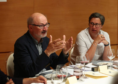 Éric Fottorino attentivement écouté par Corinne Boulloud, invitée ès qualités de cette édition. Faut-il rappeler que l’invité d’honneur de ce sixième millésime est aussi un prestigieux directeur de presse, un romancier et un authentique passionné de sport ?