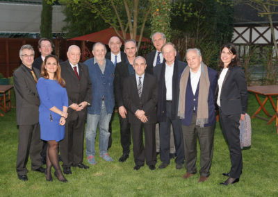 La photographie officielle. De gauche à droite, on peut reconnaître Christophe Penot, Philippe Peyrat, Géraldine Pons, Hervé Bourges, Denis Lalanne, Gilbert Ysern, Gilles Van Kote, Jean Gachassin, Alain Deflassieux, Patrice Clerc, Jean Couvercelle et Sophie Alexandre.