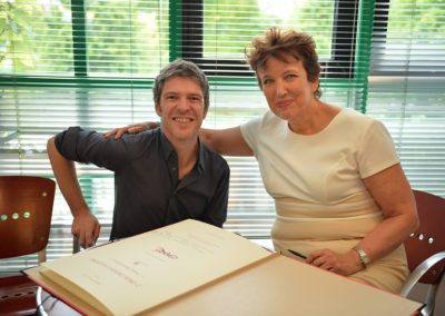 Formidable Roselyne Bachelot ! Frédéric Bernès n’oubliera pas de sitôt l’exceptionnelle gentillesse de l’ancienne ministre de la Jeunesse et des Sports.