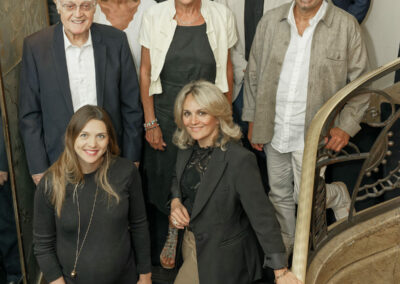 Elle restera comme la photographie officielle du 13e Prix Denis-Lalanne organisé pour que perdure notre académie tennistique. De gauche à droite, au premier rang, on peut reconnaître Manon Apithy-Brunet et Géraldine Pons ; au deuxième rang, Lionel Jospin, Isabelle Langé, Cécile et Joël Haddad ; au troisième rang : Christophe Penot, Alain Frachon, Jean-Emmanuel Ducoin et Philippe Peyrat.