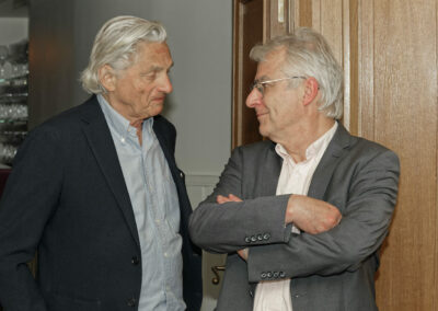 Ils cumulent vingt-deux éditions à eux deux ! Christophe Penot et Alain Frachon, ancien directeur éditorial du quotidien Le Monde et observateur avisé de l’Amérique de Donald Trump, se retrouvent toujours avec le même bonheur pour relire les grandes plumes du tennis.